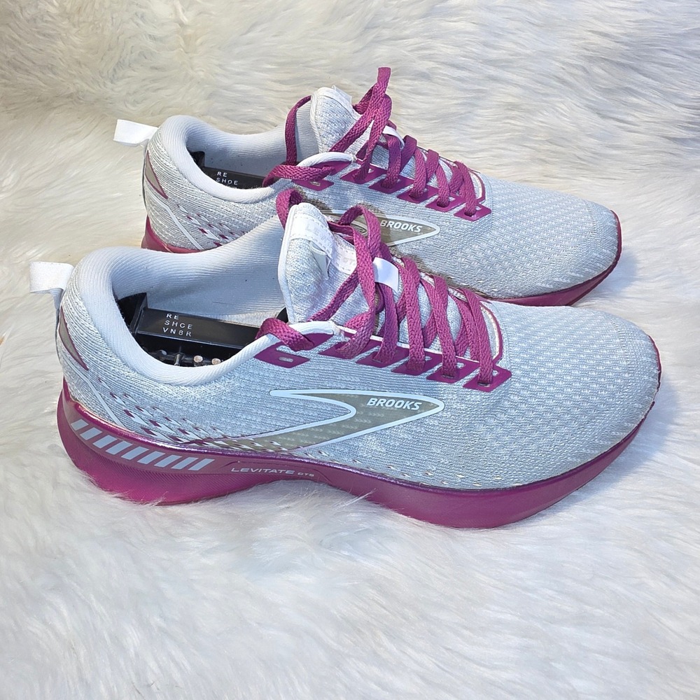 Brooks Levitate GTS 5 Women's 9 B Grey Lavender Baton Rouge Running Shoes